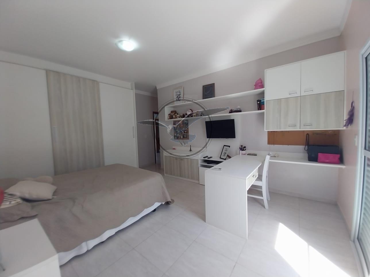 Casa de Condomínio à venda com 3 quartos, 300m² - Foto 32