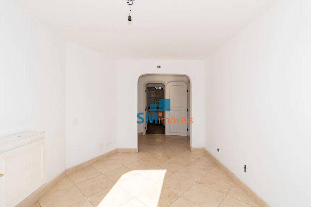 Apartamento à venda com 4 quartos, 231m² - Foto 15