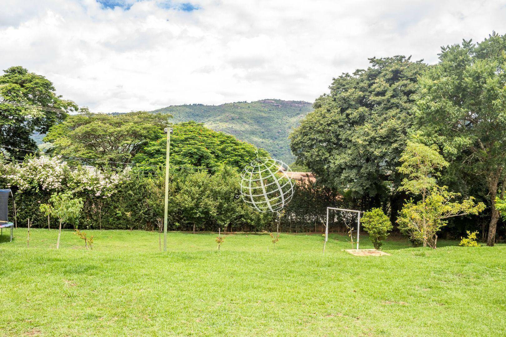 Terreno à venda, 2110M2 - Foto 14