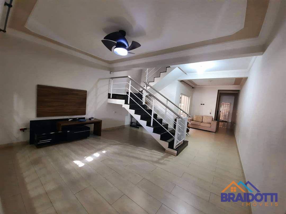 Casa à venda com 3 quartos, 182m² - Foto 3