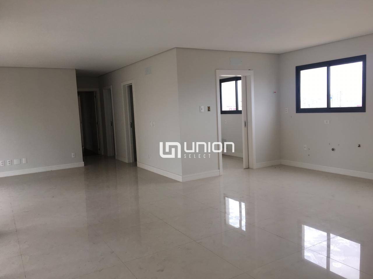 Apartamento à venda com 3 quartos, 146m² - Foto 18