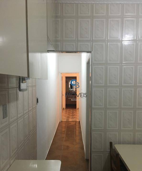 Casa à venda com 5 quartos, 300m² - Foto 3