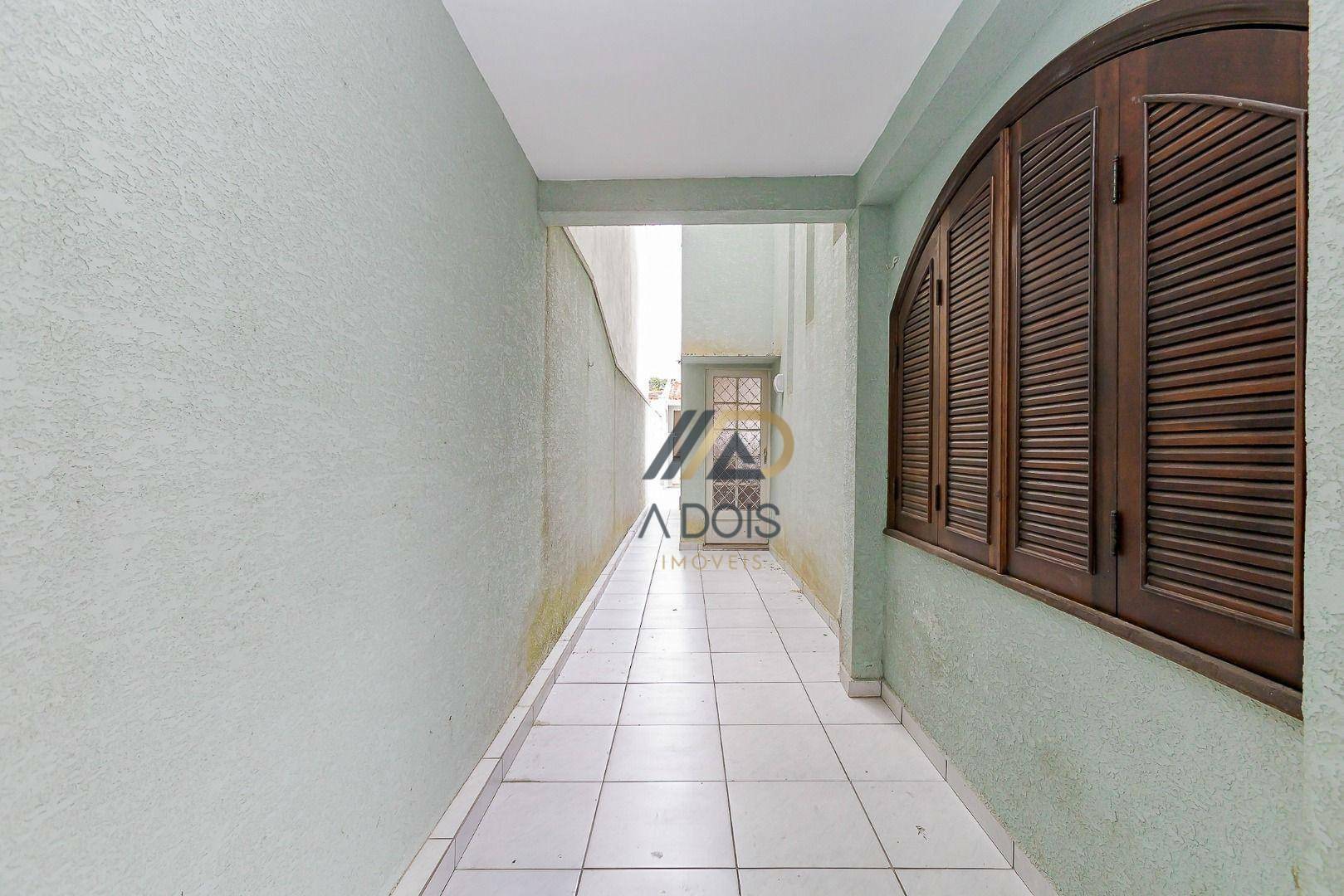 Sobrado à venda com 4 quartos, 320m² - Foto 47