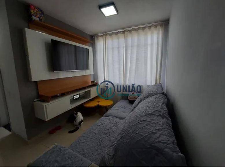 Apartamento à venda com 2 quartos, 60m² - Foto 2