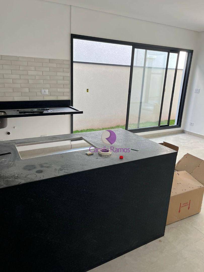 Sobrado à venda e aluguel com 3 quartos, 235m² - Foto 4