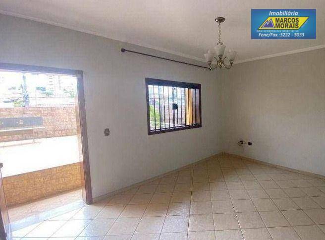 Casa à venda e aluguel com 2 quartos, 250m² - Foto 7