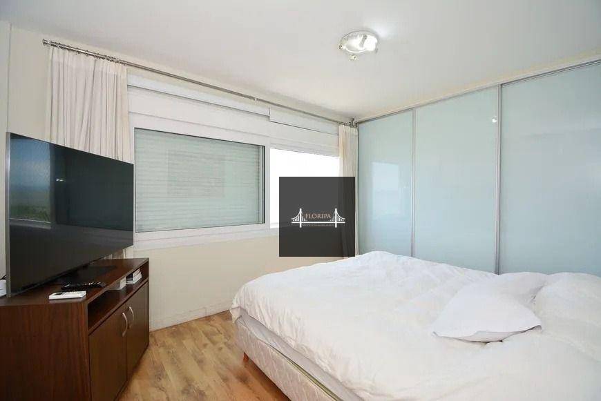 Apartamento à venda com 3 quartos, 135m² - Foto 11