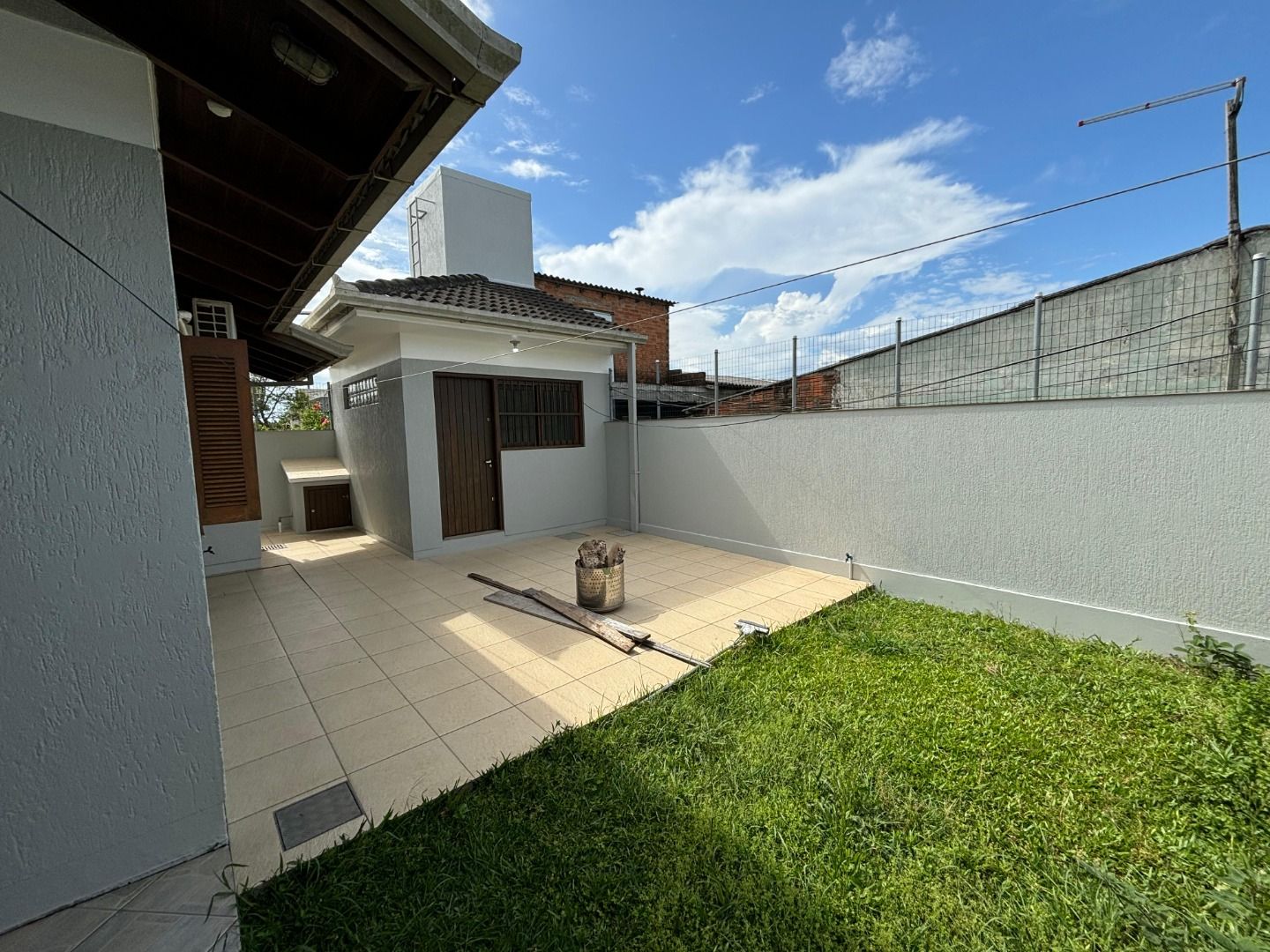 Casa à venda com 3 quartos, 117m² - Foto 9