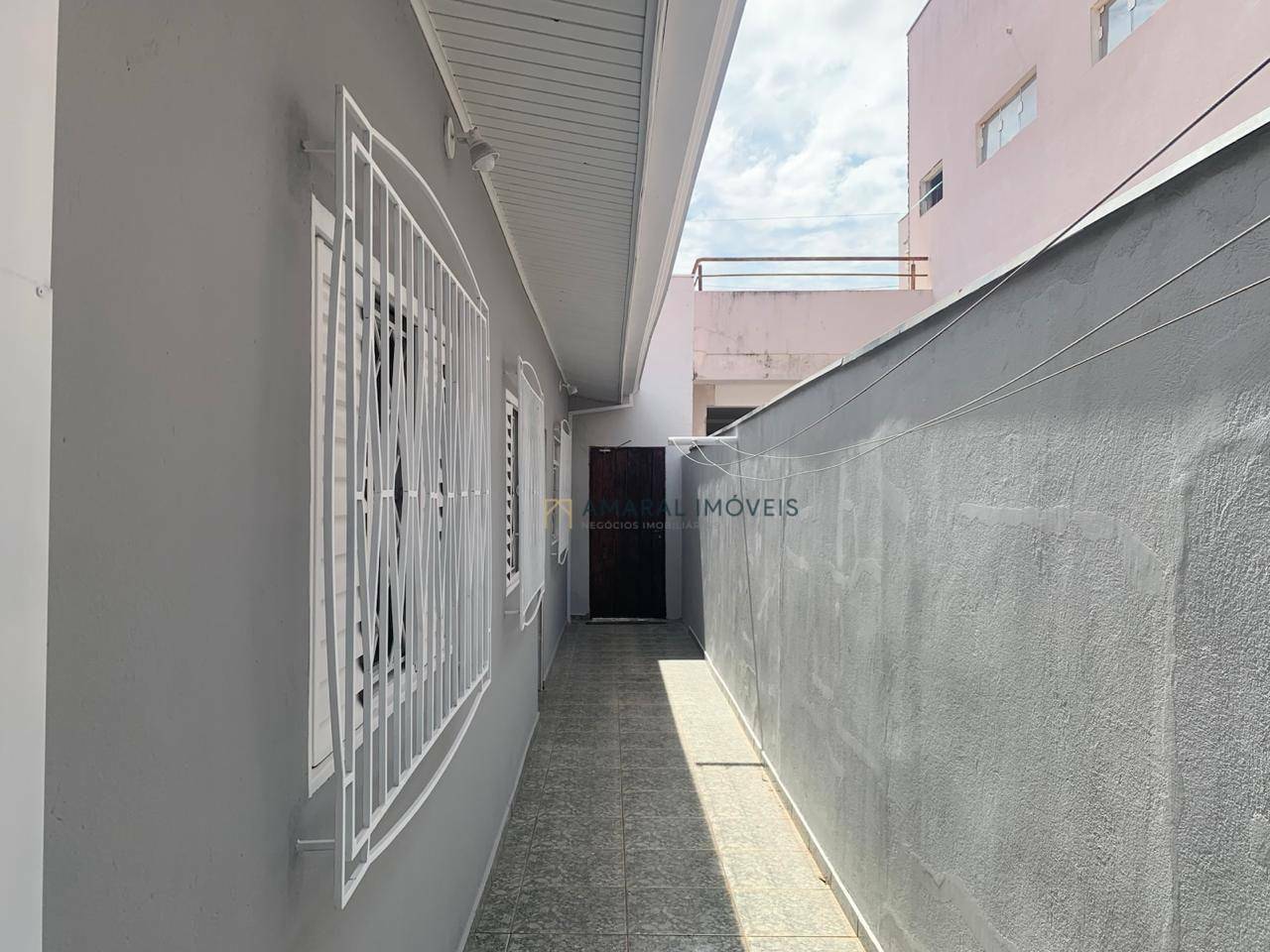 Casa para alugar com 2 quartos, 148m² - Foto 17