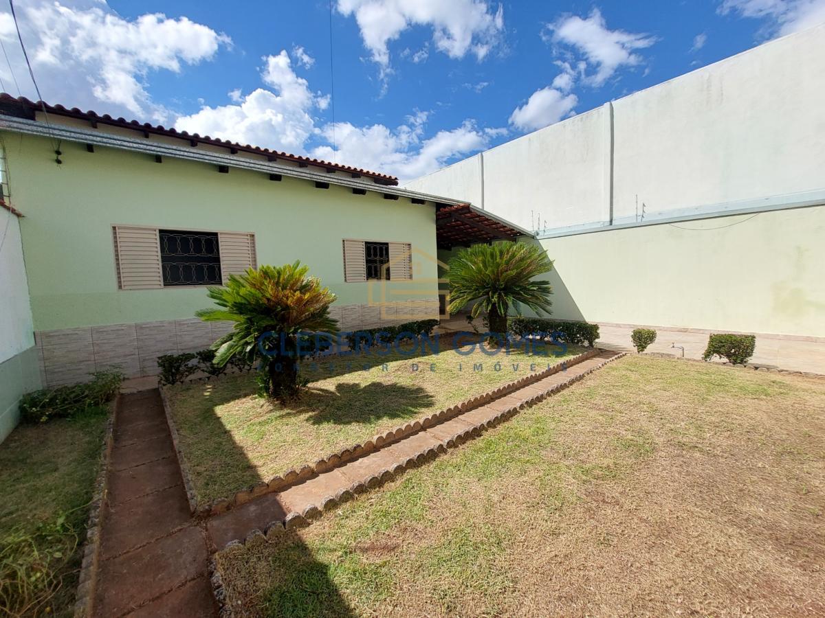 Casa à venda com 3 quartos, 360m² - Foto 7