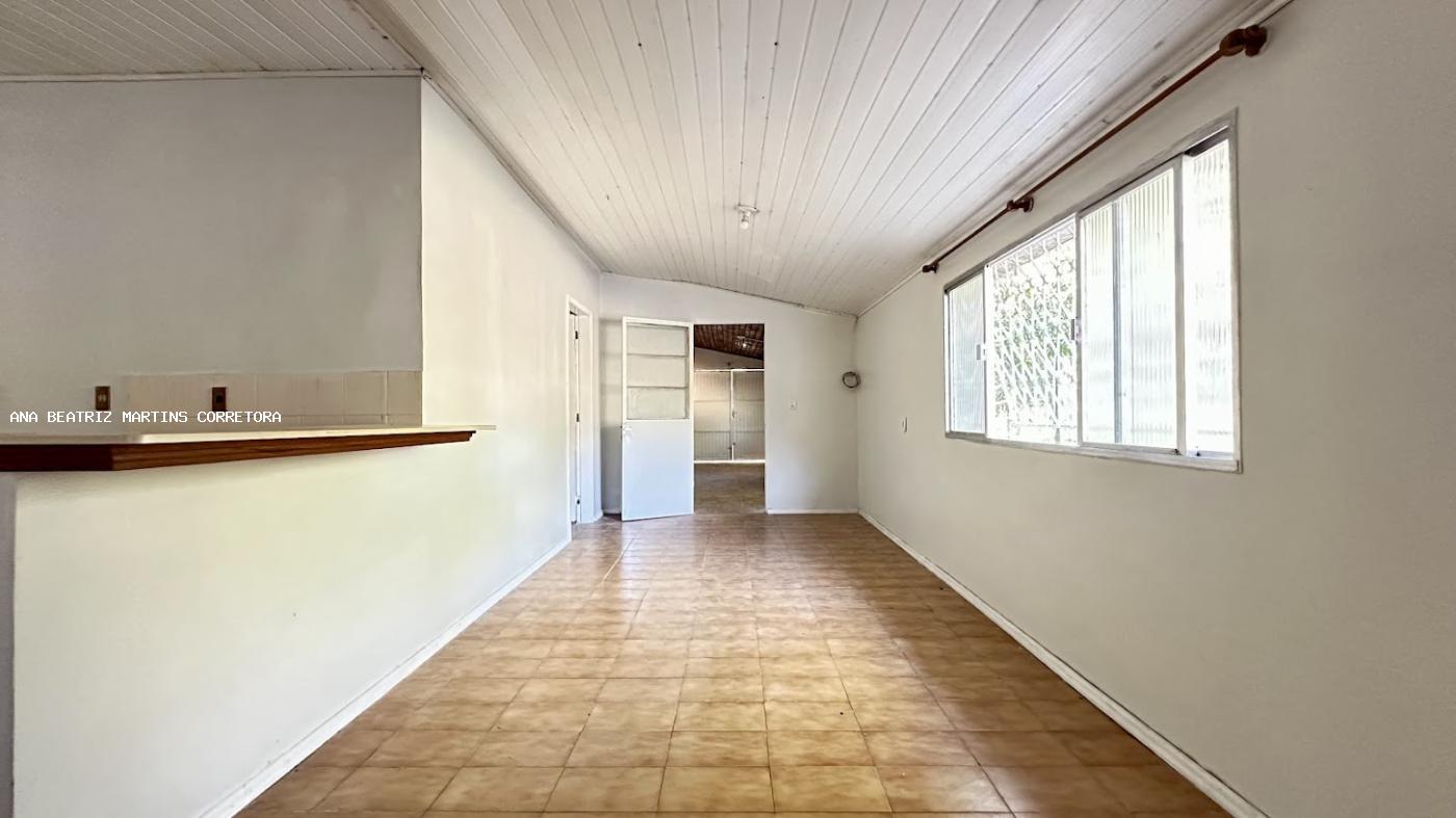 Casa à venda com 2 quartos, 250m² - Foto 17