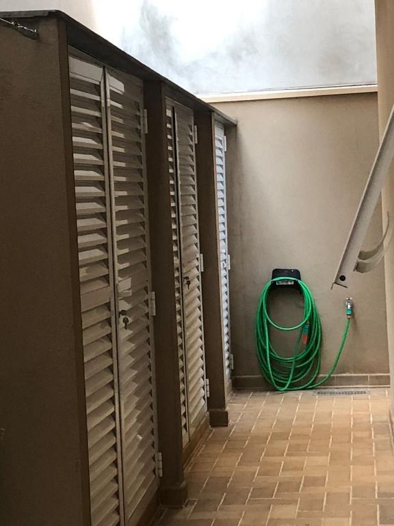 Casa de Condomínio à venda com 3 quartos, 250m² - Foto 24