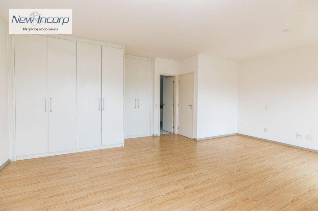 Apartamento à venda com 3 quartos, 227m² - Foto 31