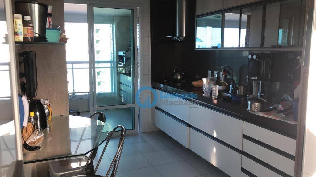 Apartamento à venda com 4 quartos, 165m² - Foto 11