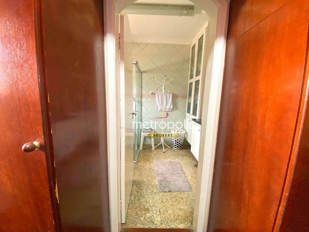 Sobrado à venda com 4 quartos, 298m² - Foto 39