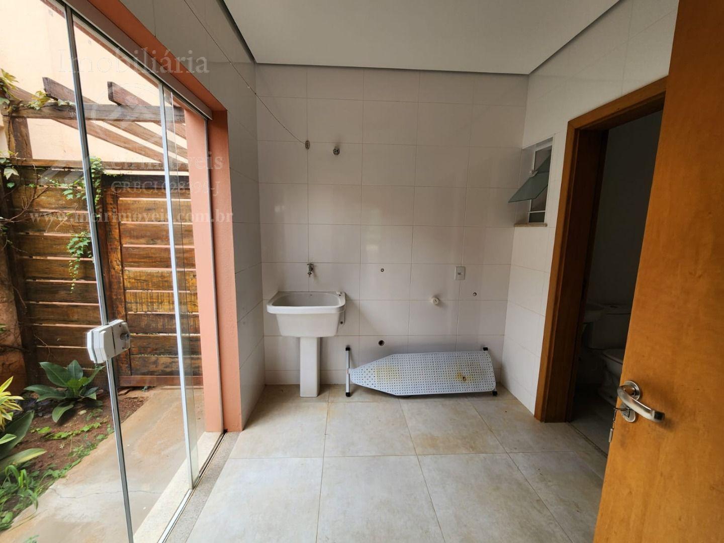 Casa à venda com 2 quartos, 600m² - Foto 24