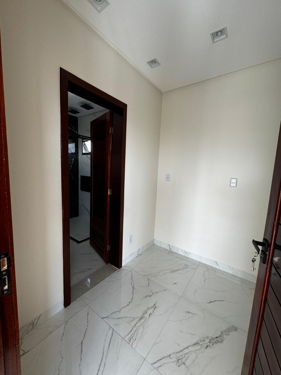 Casa para alugar com 5 quartos, 200m² - Foto 17