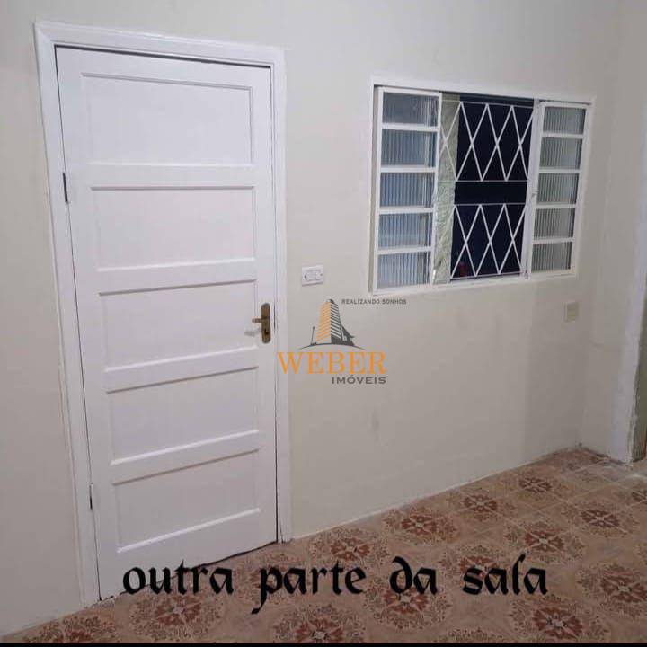 Casa para alugar com 2 quartos, 50m² - Foto 3