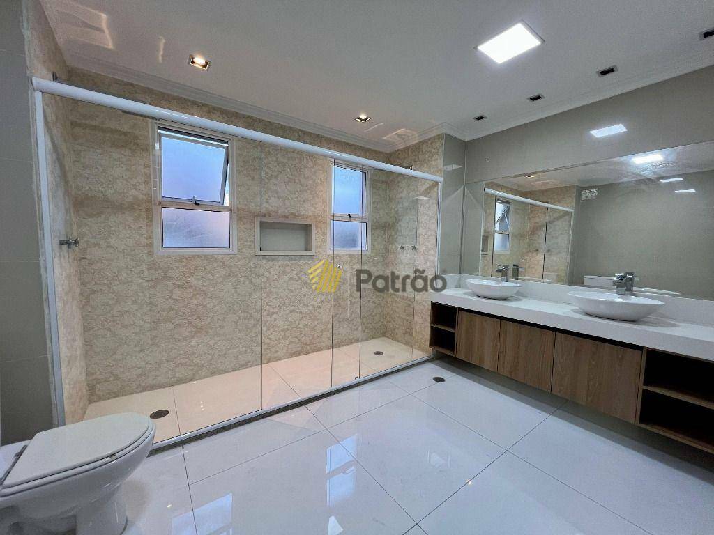 Apartamento à venda com 3 quartos, 242m² - Foto 46