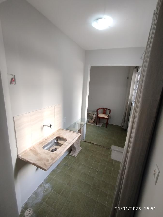 Apartamento para alugar com 1 quarto, 50m² - Foto 9