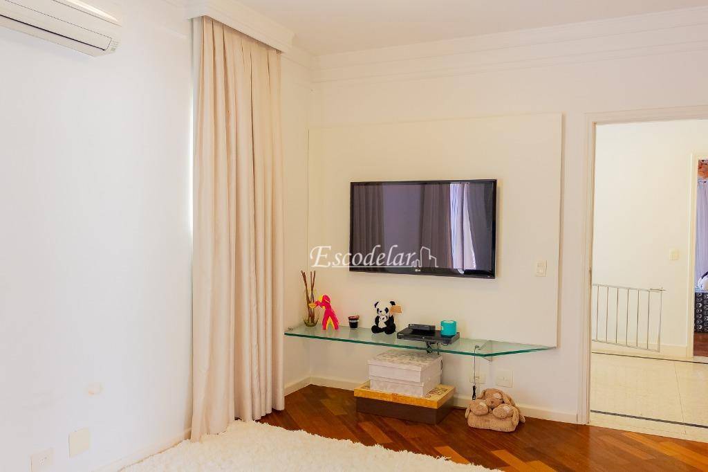 Casa à venda com 4 quartos, 330m² - Foto 32