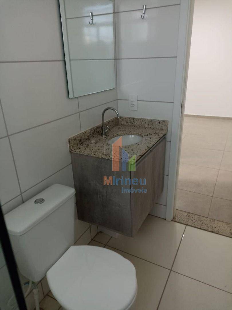 Apartamento para alugar com 2 quartos, 55m² - Foto 8