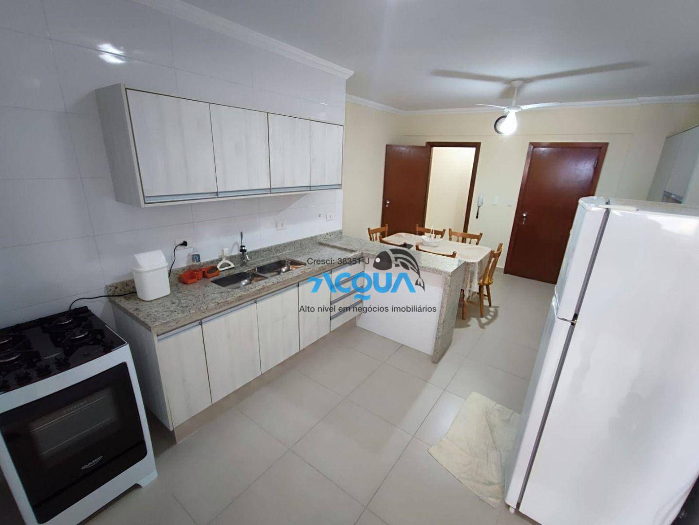 Apartamento à venda com 3 quartos, 140m² - Foto 3