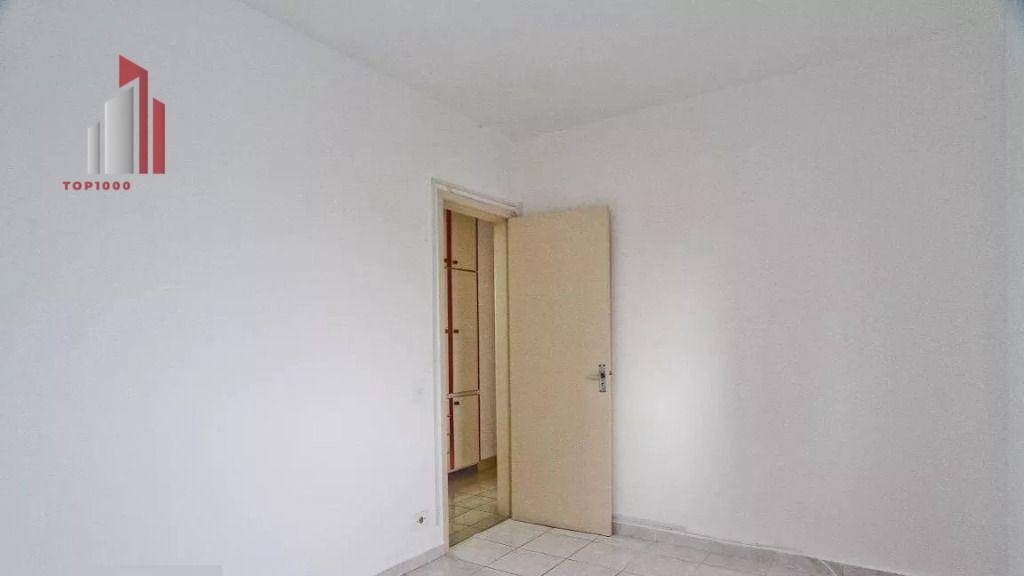 Apartamento à venda com 2 quartos, 60m² - Foto 13