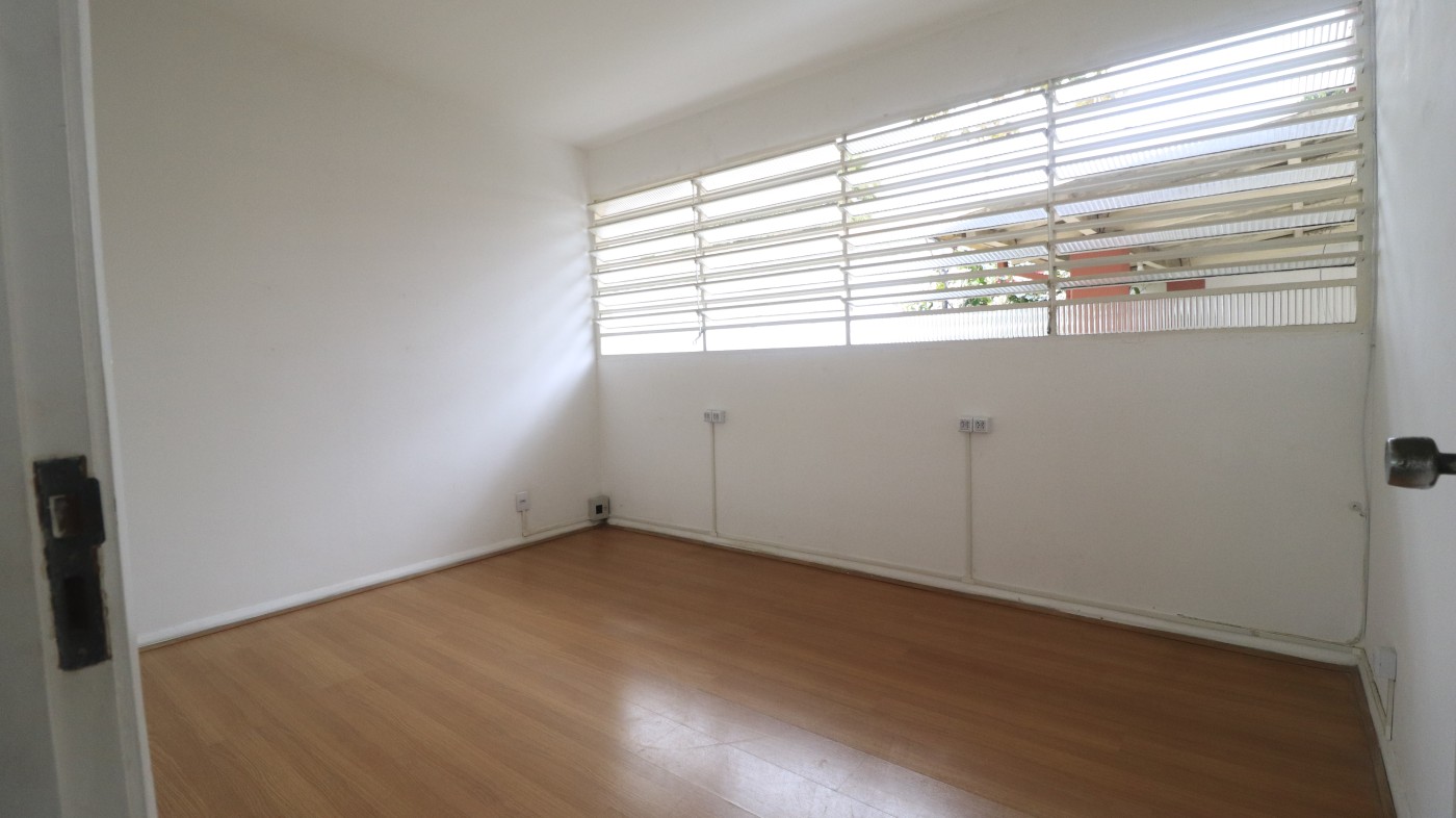 Casa para alugar com 3 quartos, 350m² - Foto 3