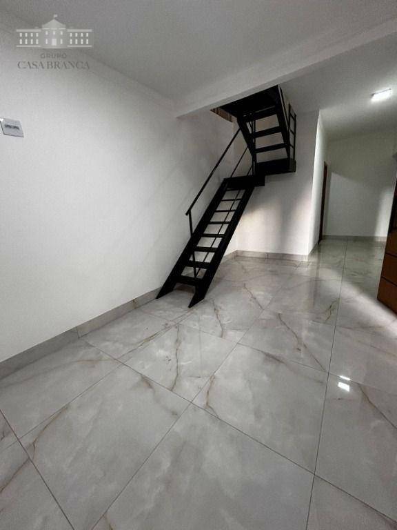 Sobrado à venda com 3 quartos, 217m² - Foto 7