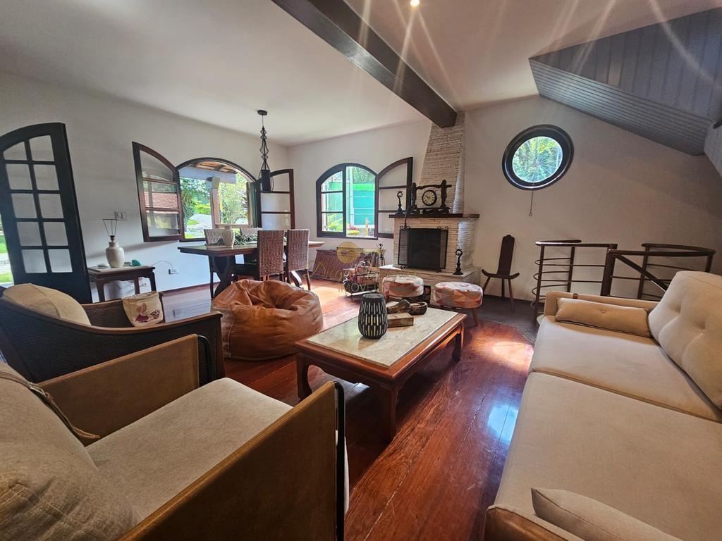 Casa de Condomínio à venda com 7 quartos, 1848m² - Foto 9