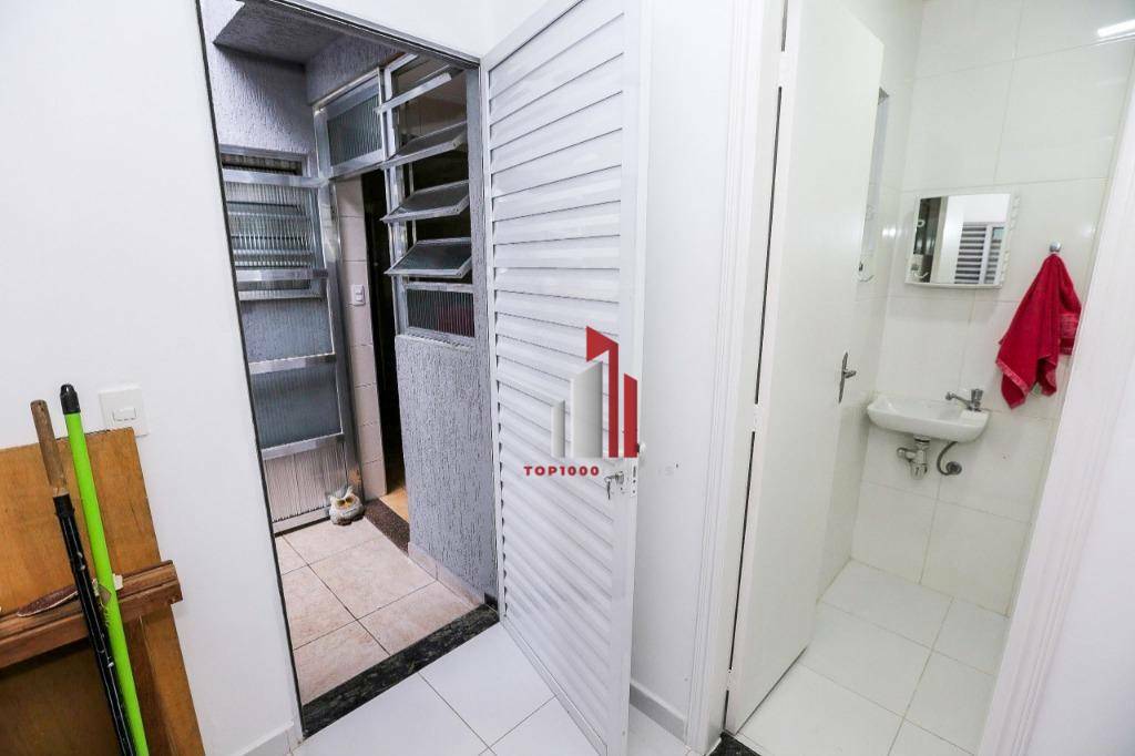 Sobrado à venda com 3 quartos, 200m² - Foto 23