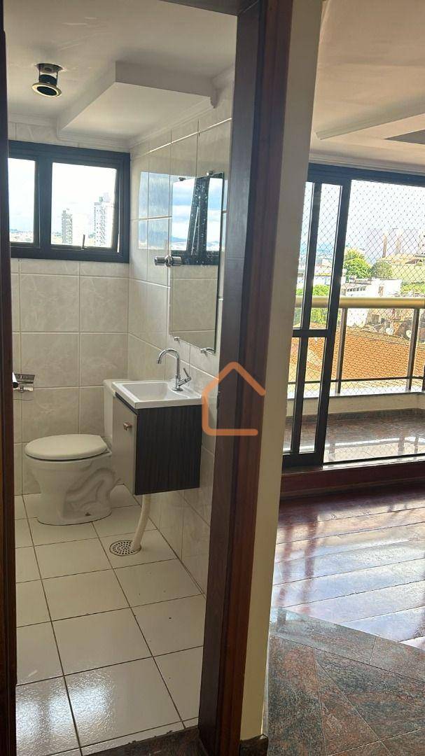 Apartamento à venda com 3 quartos, 140m² - Foto 3