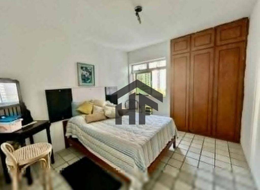 Apartamento à venda com 4 quartos, 240m² - Foto 9