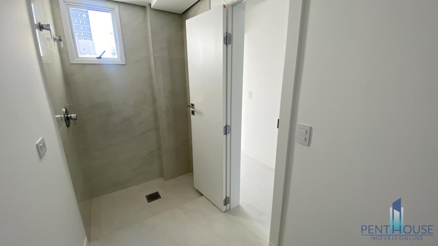 Apartamento à venda com 4 quartos, 145m² - Foto 27