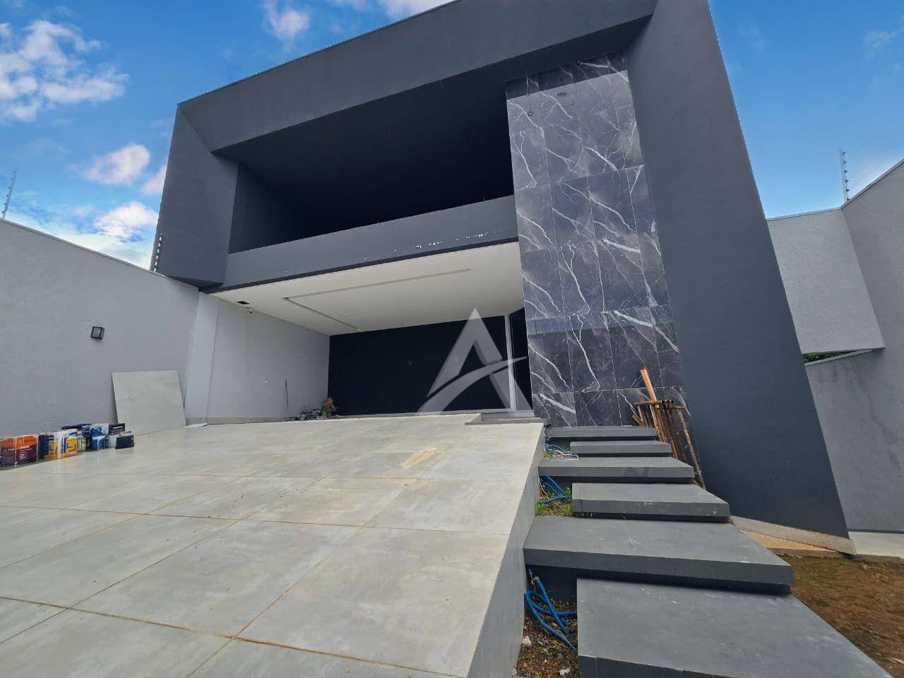 Sobrado, 4 quartos, 293 m² - Foto 1