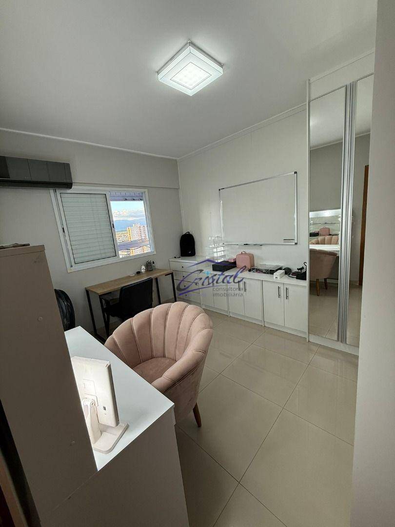 Apartamento à venda com 3 quartos, 135m² - Foto 31