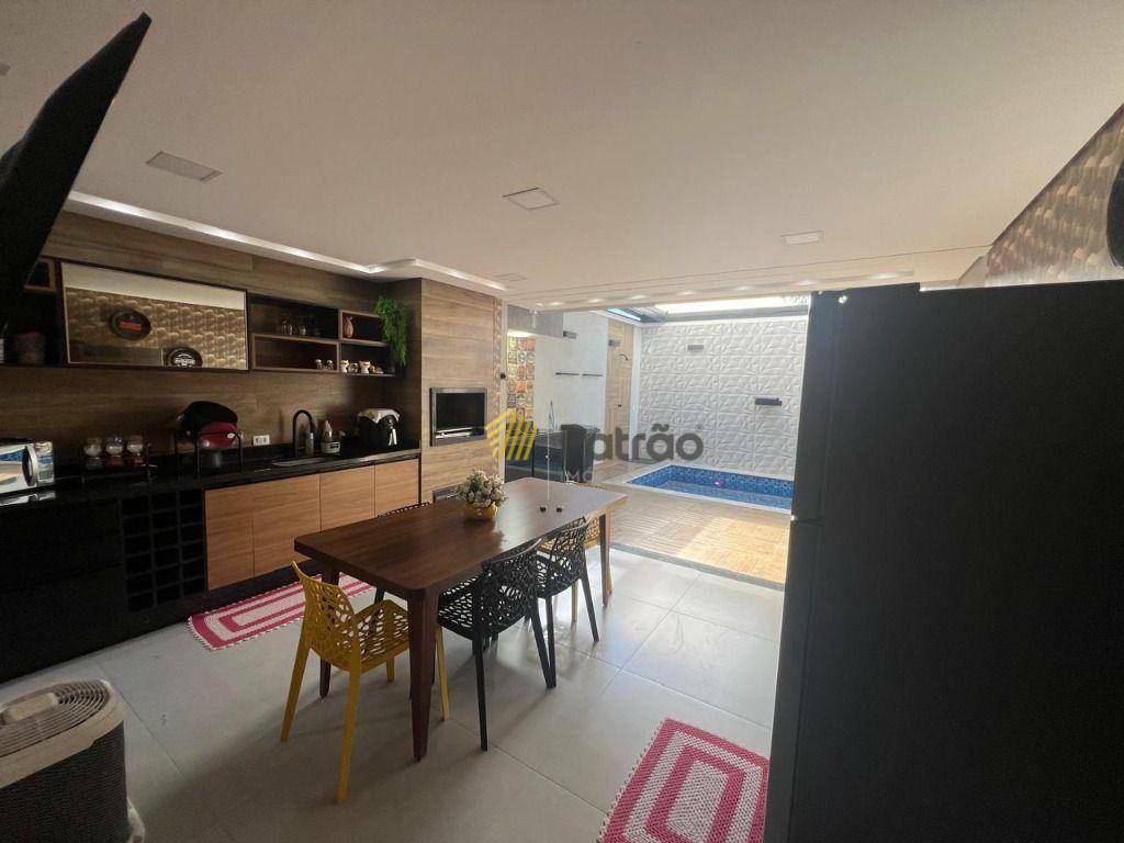 Sobrado à venda com 3 quartos, 272m² - Foto 6