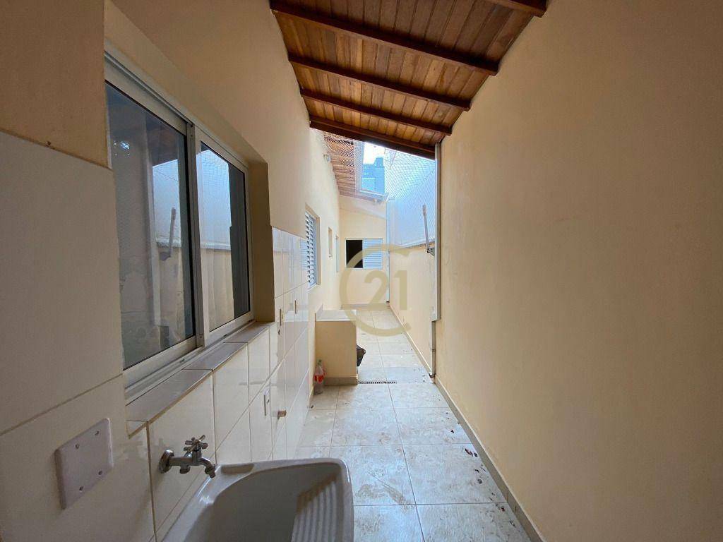 Casa à venda com 3 quartos, 120m² - Foto 11