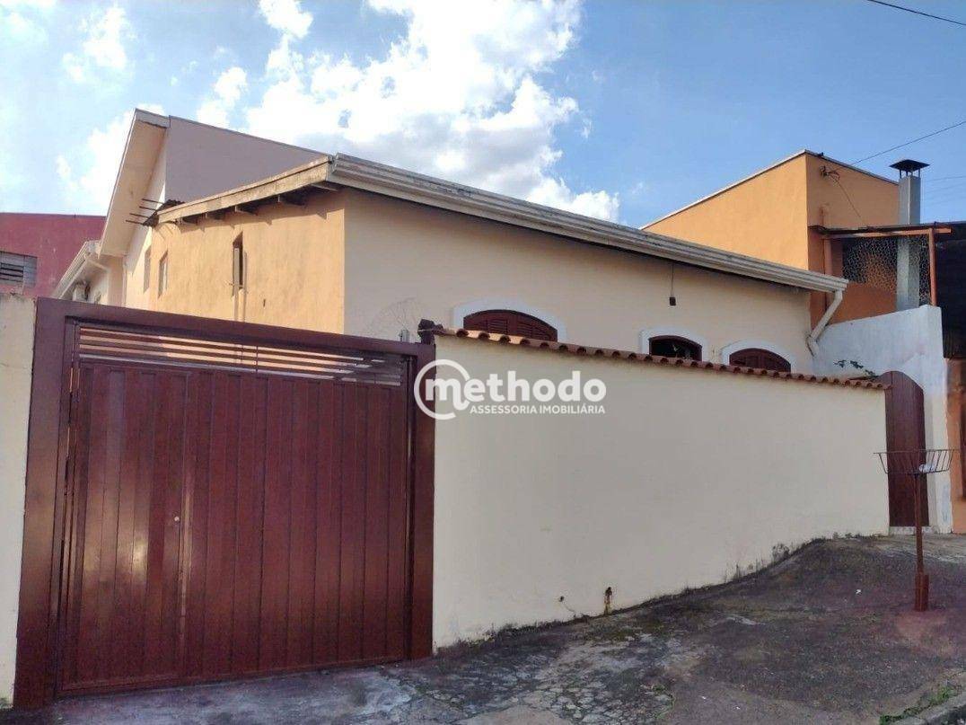 Casa à venda com 2 quartos, 169m² - Foto 1