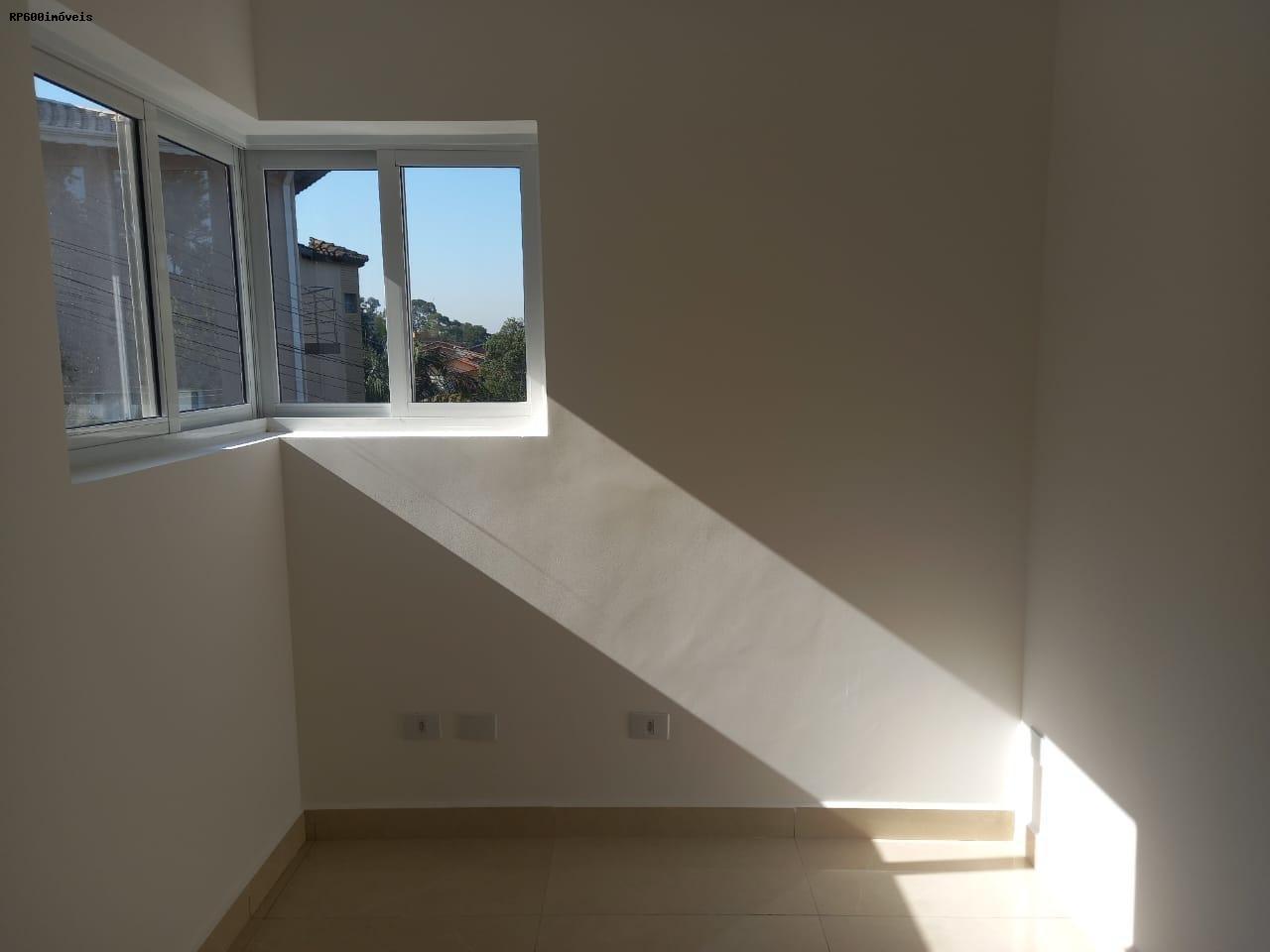 Casa à venda com 3 quartos, 300m² - Foto 16
