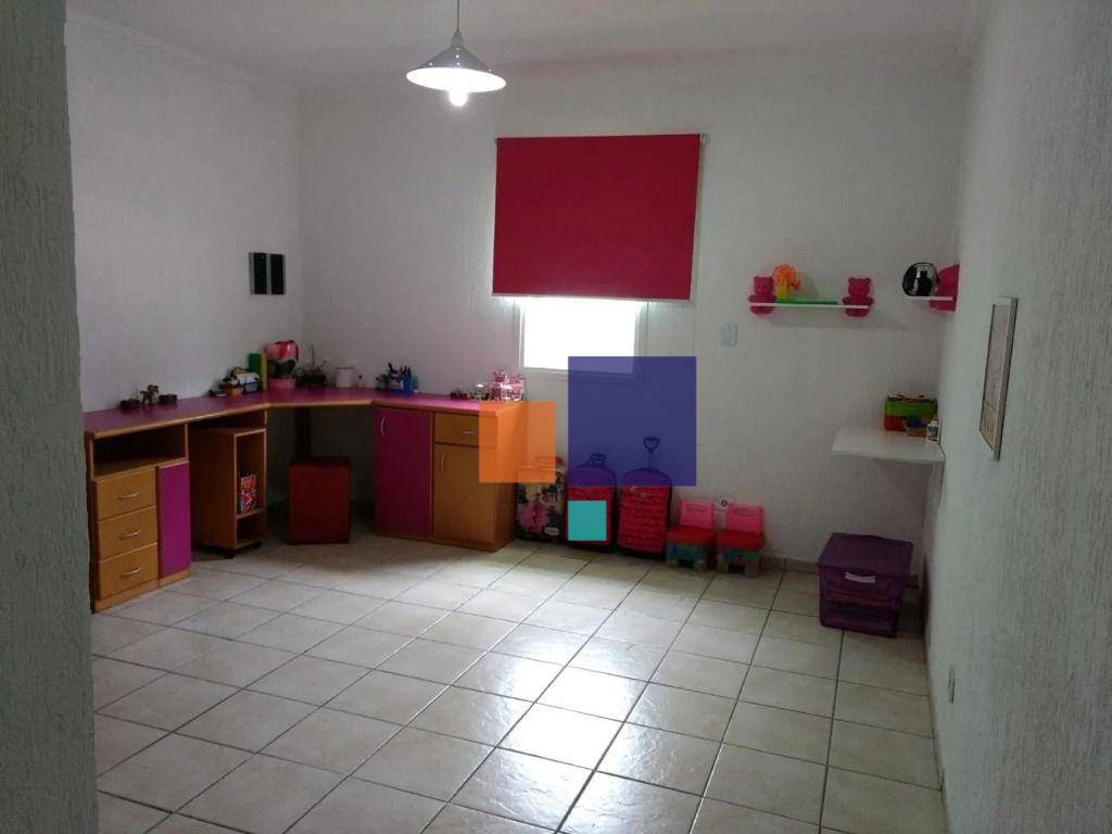 Casa à venda com 5 quartos, 608m² - Foto 13