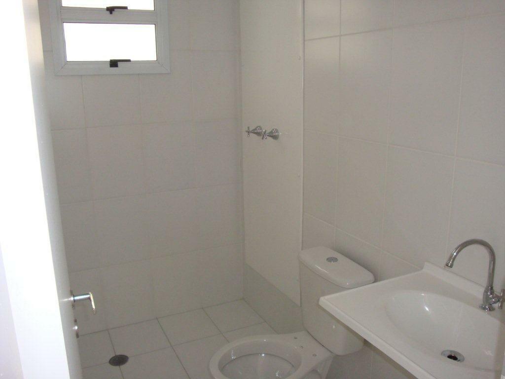 Apartamento à venda com 2 quartos, 68m² - Foto 5