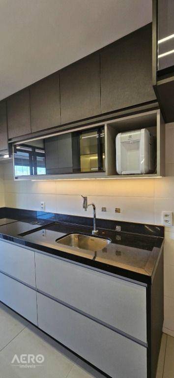 Apartamento à venda com 3 quartos, 134m² - Foto 10
