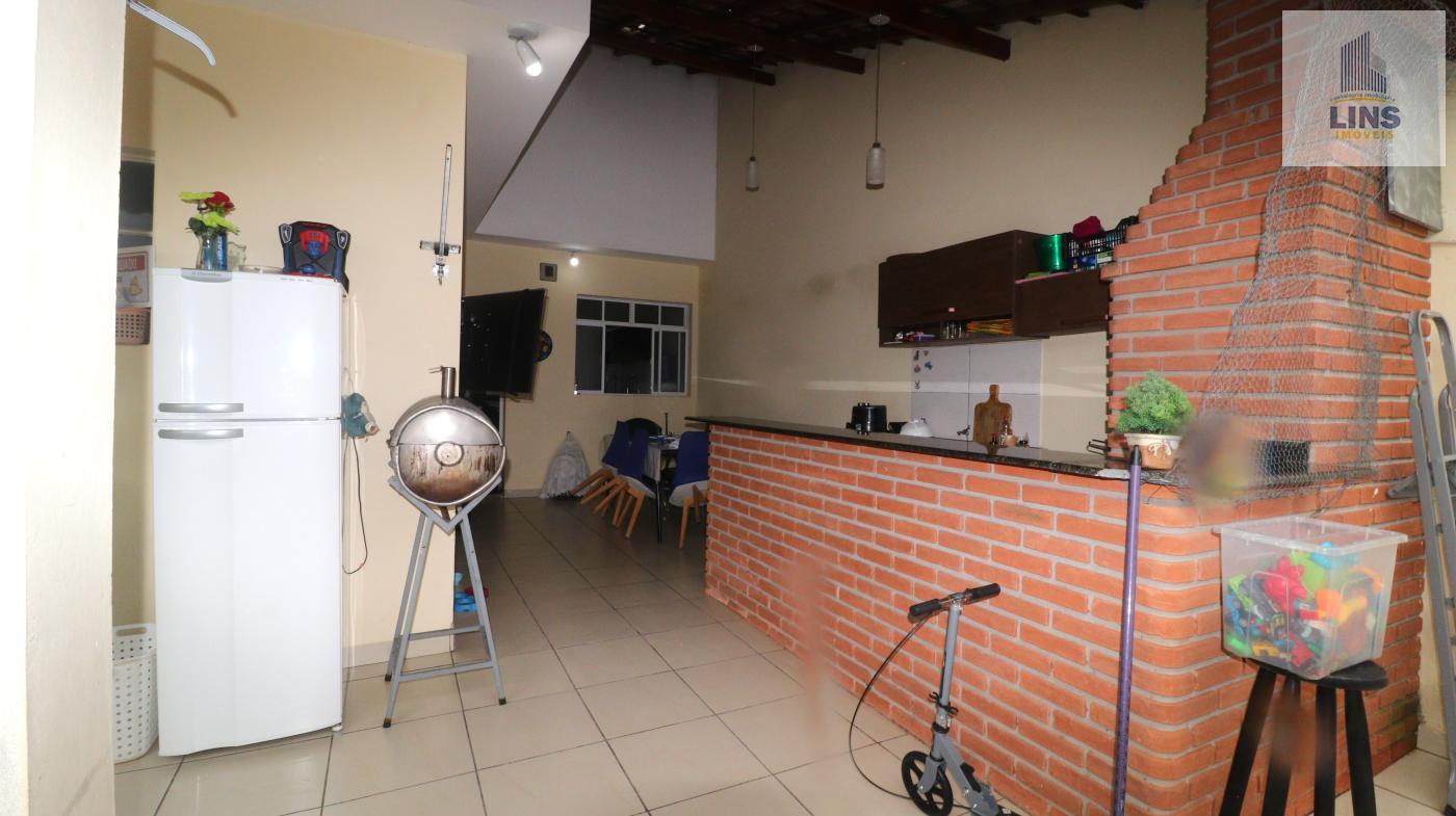 Casa à venda com 3 quartos, 157m² - Foto 14