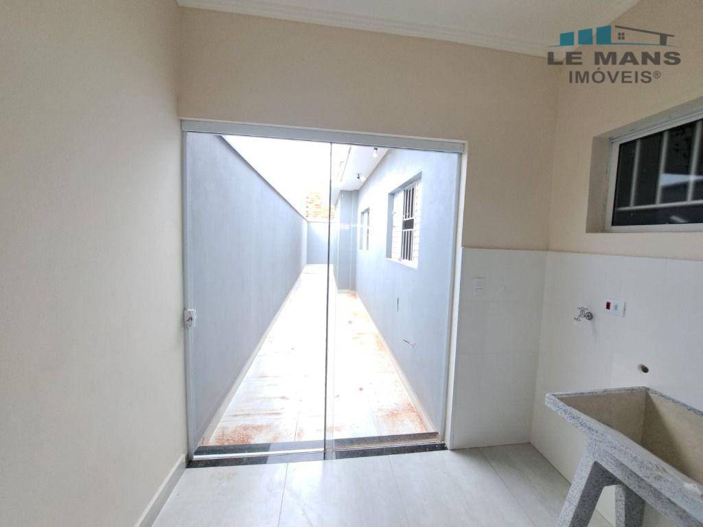 Casa à venda com 3 quartos, 122m² - Foto 17