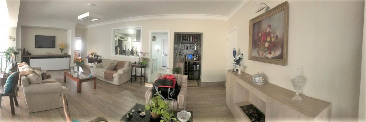 Apartamento para alugar com 2 quartos, 135m² - Foto 3