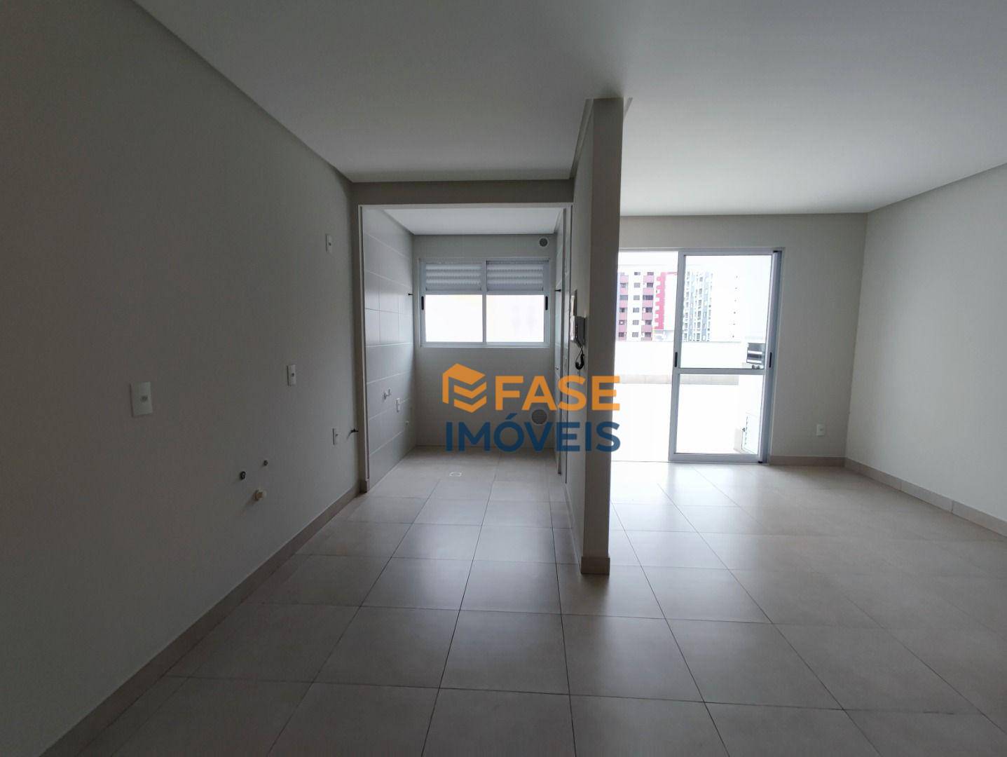 Apartamento à venda com 2 quartos, 160m² - Foto 5