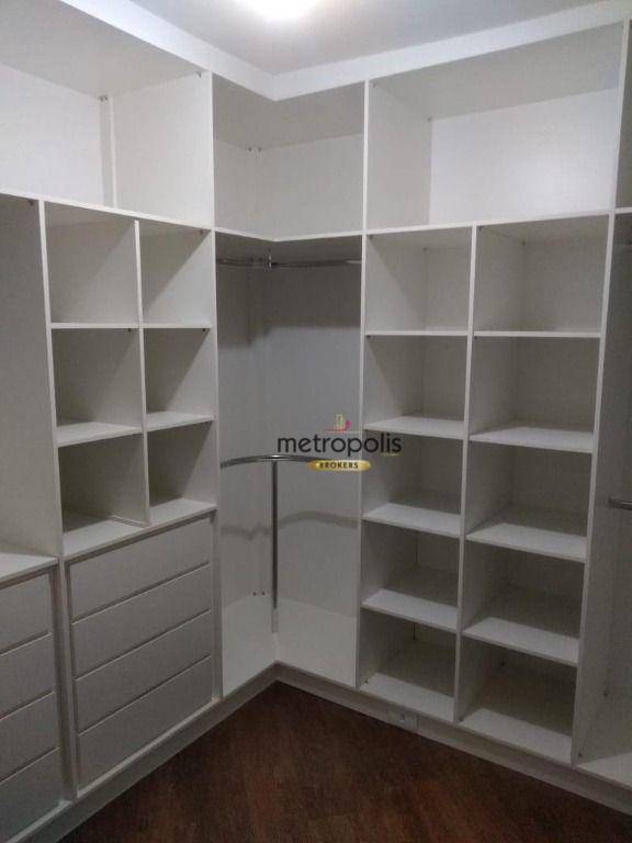 Sobrado à venda e aluguel com 4 quartos, 240m² - Foto 23