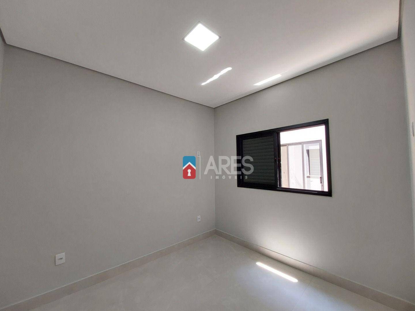 Casa à venda com 3 quartos, 168m² - Foto 13